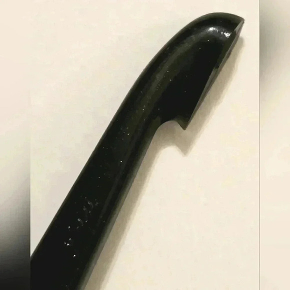 *NEW* Tupperware Orange Citrus Peeler in Black - Picture 3 of 5